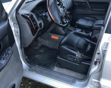 Мицубиси Паджеро 2004 в Залещиках на Automoto.ua Серый Мицубиси Паджеро, объемом двигателя 3.2 л и пробегом 280 тыс. км за 4900 $, фото 6 на Automoto.ua