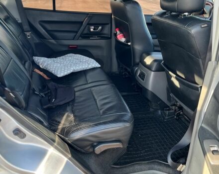 Серый Мицубиси Паджеро, объемом двигателя 3.2 л и пробегом 30 тыс. км за 8000 $, фото 7 на Automoto.ua