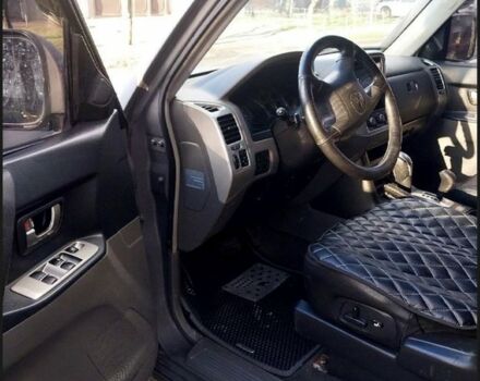 Серый Мицубиси Паджеро, объемом двигателя 3.2 л и пробегом 450 тыс. км за 10000 $, фото 7 на Automoto.ua