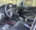 Сірий Міцубісі Паджеро, об'ємом двигуна 3.2 л та пробігом 370 тис. км за 6600 $, фото 3 на Automoto.ua