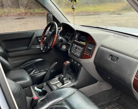 Серый Мицубиси Паджеро, объемом двигателя 3.5 л и пробегом 209 тыс. км за 7854 $, фото 7 на Automoto.ua