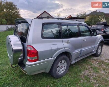 Серый Мицубиси Паджеро, объемом двигателя 3 л и пробегом 367 тыс. км за 6500 $, фото 2 на Automoto.ua