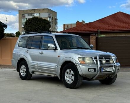 Серый Мицубиси Паджеро, объемом двигателя 3.2 л и пробегом 350 тыс. км за 4200 $, фото 2 на Automoto.ua