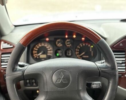 Серый Мицубиси Паджеро, объемом двигателя 3 л и пробегом 300 тыс. км за 5500 $, фото 13 на Automoto.ua