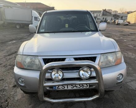 Серый Мицубиси Паджеро, объемом двигателя 3.2 л и пробегом 268 тыс. км за 4200 $, фото 2 на Automoto.ua