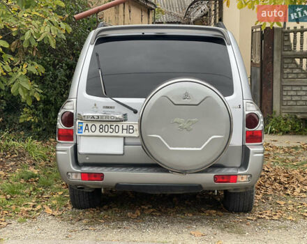 Серый Мицубиси Паджеро, объемом двигателя 3.5 л и пробегом 206 тыс. км за 8300 $, фото 4 на Automoto.ua