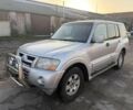 Серый Мицубиси Паджеро, объемом двигателя 3.2 л и пробегом 268 тыс. км за 4200 $, фото 1 на Automoto.ua