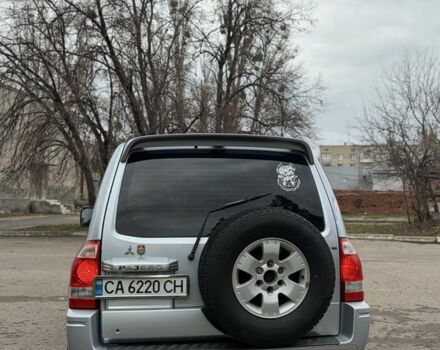 Серый Мицубиси Паджеро, объемом двигателя 3 л и пробегом 300 тыс. км за 5500 $, фото 5 на Automoto.ua