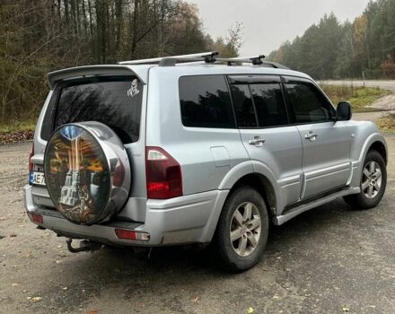 Серый Мицубиси Паджеро, объемом двигателя 3.5 л и пробегом 209 тыс. км за 7854 $, фото 3 на Automoto.ua