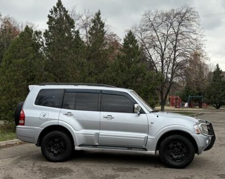 Серый Мицубиси Паджеро, объемом двигателя 3 л и пробегом 300 тыс. км за 5500 $, фото 3 на Automoto.ua