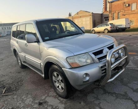 Серый Мицубиси Паджеро, объемом двигателя 3.2 л и пробегом 268 тыс. км за 4200 $, фото 3 на Automoto.ua