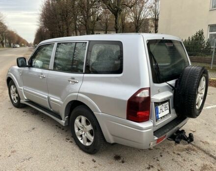 Сірий Міцубісі Паджеро, об'ємом двигуна 3.2 л та пробігом 327 тис. км за 2700 $, фото 2 на Automoto.ua