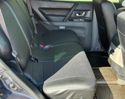 Сірий Міцубісі Паджеро, об'ємом двигуна 3 л та пробігом 230 тис. км за 6000 $, фото 16 на Automoto.ua