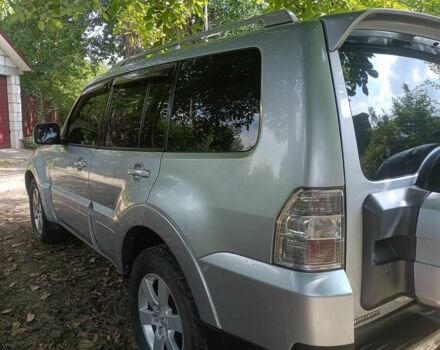 Серый Мицубиси Паджеро, объемом двигателя 3.8 л и пробегом 320 тыс. км за 9700 $, фото 4 на Automoto.ua