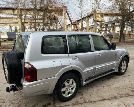 Сірий Міцубісі Паджеро, об'ємом двигуна 3.2 л та пробігом 327 тис. км за 2700 $, фото 4 на Automoto.ua