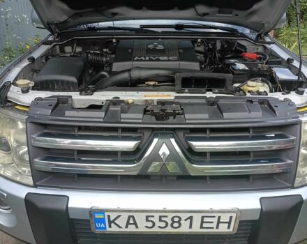 Серый Мицубиси Паджеро, объемом двигателя 3.8 л и пробегом 320 тыс. км за 9700 $, фото 7 на Automoto.ua