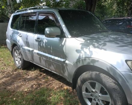 Серый Мицубиси Паджеро, объемом двигателя 3.8 л и пробегом 320 тыс. км за 9700 $, фото 2 на Automoto.ua