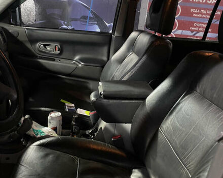 Сірий Міцубісі Паджеро, об'ємом двигуна 3 л та пробігом 208 тис. км за 9900 $, фото 8 на Automoto.ua