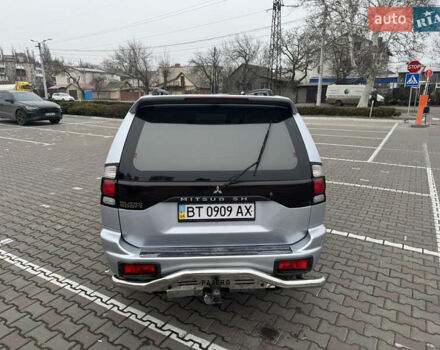 Сірий Міцубісі Паджеро, об'ємом двигуна 2.97 л та пробігом 230 тис. км за 8200 $, фото 11 на Automoto.ua