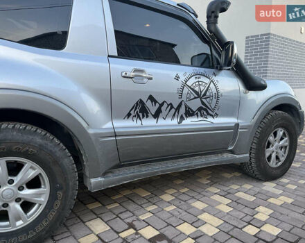 Міцубісі Паджеро 2006 у Дніпро (Дніпропетровську) на Automoto.ua Сірий Міцубісі Паджеро, об'ємом двигуна 3 л та пробігом 252 тис. км за 12500 $, фото 4 на Automoto.ua