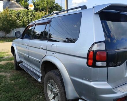 Серый Мицубиси Паджеро, объемом двигателя 2.5 л и пробегом 200 тыс. км за 10000 $, фото 6 на Automoto.ua