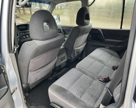 Сірий Міцубісі Паджеро, об'ємом двигуна 3.2 л та пробігом 327 тис. км за 2700 $, фото 6 на Automoto.ua