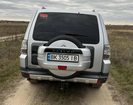 Серый Мицубиси Паджеро, объемом двигателя 3.2 л и пробегом 305 тыс. км за 10900 $, фото 6 на Automoto.ua