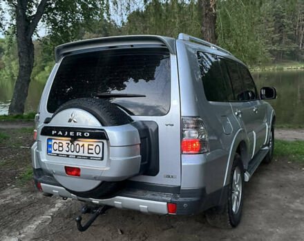 Сірий Міцубісі Паджеро, об'ємом двигуна 3 л та пробігом 237 тис. км за 10500 $, фото 3 на Automoto.ua