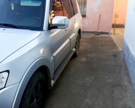 Сірий Міцубісі Паджеро, об'ємом двигуна 3 л та пробігом 240 тис. км за 11000 $, фото 1 на Automoto.ua