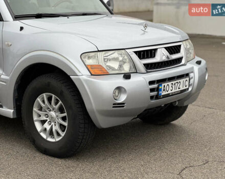 Сірий Міцубісі Паджеро, об'ємом двигуна 2.97 л та пробігом 211 тис. км за 10970 $, фото 4 на Automoto.ua