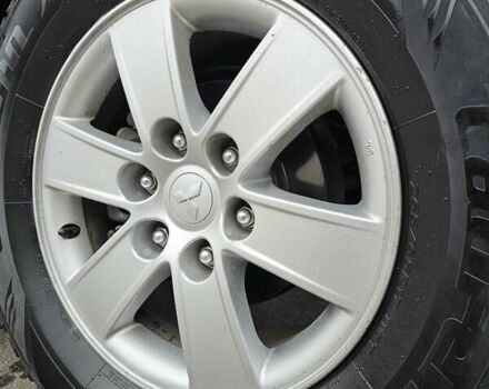 Сірий Міцубісі Паджеро, об'ємом двигуна 3 л та пробігом 187 тис. км за 11777 $, фото 8 на Automoto.ua