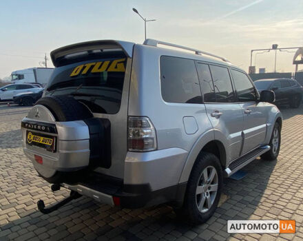Сірий Міцубісі Паджеро, об'ємом двигуна 3.2 л та пробігом 260 тис. км за 15300 $, фото 6 на Automoto.ua