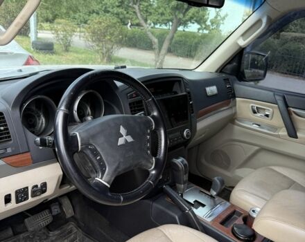 Серый Мицубиси Паджеро, объемом двигателя 3 л и пробегом 199 тыс. км за 8500 $, фото 7 на Automoto.ua