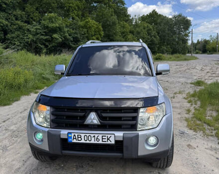 Сірий Міцубісі Паджеро, об'ємом двигуна 3 л та пробігом 215 тис. км за 12000 $, фото 1 на Automoto.ua