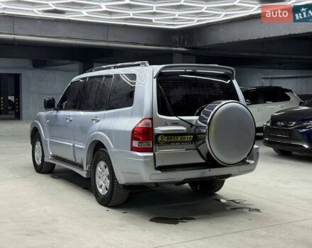 Серый Мицубиси Паджеро, объемом двигателя 3 л и пробегом 123 тыс. км за 13500 $, фото 3 на Automoto.ua