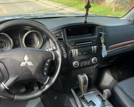 Серый Мицубиси Паджеро, объемом двигателя 2.97 л и пробегом 220 тыс. км за 12900 $, фото 10 на Automoto.ua