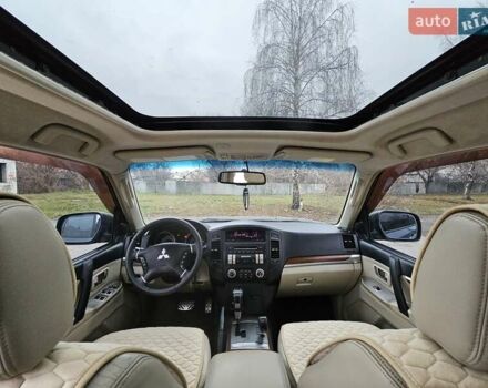 Сірий Міцубісі Паджеро, об'ємом двигуна 3 л та пробігом 187 тис. км за 11777 $, фото 59 на Automoto.ua