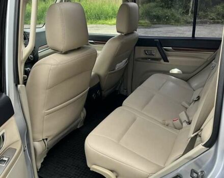 Сірий Міцубісі Паджеро, об'ємом двигуна 2.97 л та пробігом 187 тис. км за 10500 $, фото 14 на Automoto.ua