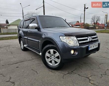Сірий Міцубісі Паджеро, об'ємом двигуна 3 л та пробігом 187 тис. км за 11777 $, фото 1 на Automoto.ua