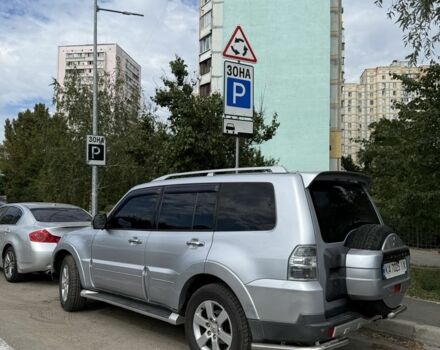 Серый Мицубиси Паджеро, объемом двигателя 3 л и пробегом 199 тыс. км за 8500 $, фото 1 на Automoto.ua