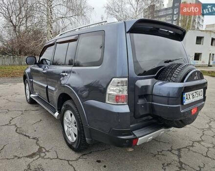 Сірий Міцубісі Паджеро, об'ємом двигуна 3 л та пробігом 187 тис. км за 11777 $, фото 4 на Automoto.ua