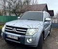 Сірий Міцубісі Паджеро, об'ємом двигуна 3.8 л та пробігом 213 тис. км за 10300 $, фото 1 на Automoto.ua