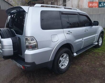 Серый Мицубиси Паджеро, объемом двигателя 3 л и пробегом 200 тыс. км за 10900 $, фото 4 на Automoto.ua