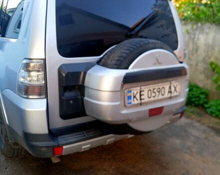 Сірий Міцубісі Паджеро, об'ємом двигуна 3 л та пробігом 240 тис. км за 11000 $, фото 3 на Automoto.ua