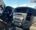 Сірий Міцубісі Паджеро, об'ємом двигуна 3 л та пробігом 162 тис. км за 11990 $, фото 45 на Automoto.ua
