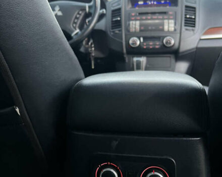 Серый Мицубиси Паджеро, объемом двигателя 2.97 л и пробегом 223 тыс. км за 11700 $, фото 32 на Automoto.ua