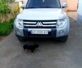 Сірий Міцубісі Паджеро, об'ємом двигуна 3 л та пробігом 240 тис. км за 11000 $, фото 1 на Automoto.ua