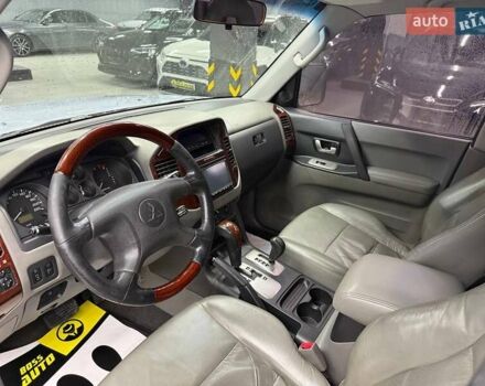 Серый Мицубиси Паджеро, объемом двигателя 3 л и пробегом 123 тыс. км за 13500 $, фото 8 на Automoto.ua