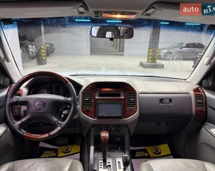 Серый Мицубиси Паджеро, объемом двигателя 3 л и пробегом 123 тыс. км за 13500 $, фото 9 на Automoto.ua