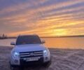 Сірий Міцубісі Паджеро, об'ємом двигуна 3.2 л та пробігом 295 тис. км за 13000 $, фото 1 на Automoto.ua